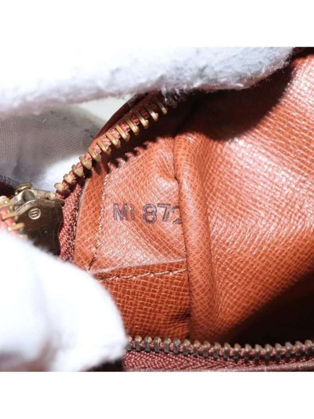 Authentic LOUIS VUITTON Epi Trocadero 23 Shoulder Bag Brown M52313 LV